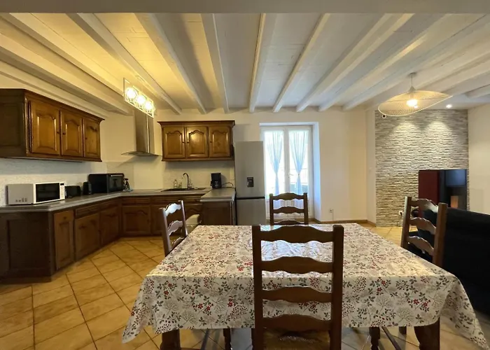 Chez Bourdet-pelou Feriehus *