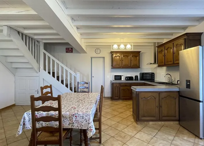 Chez Bourdet-pelou Feriehus *